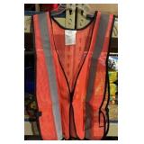 Package of 12 orange safety vest