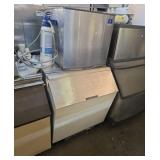Manitowoc ice maker