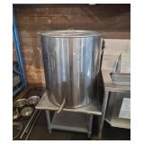 30x31 in stainless steel pot with drainage lever