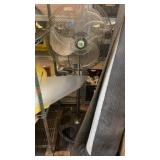 One piece electric fan