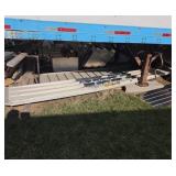 Fiberglass and aluminum loading ramps for trucks