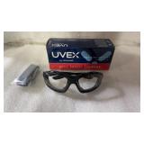$20 black frame clear lens