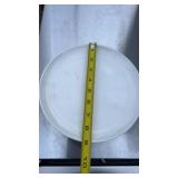 10 round plates