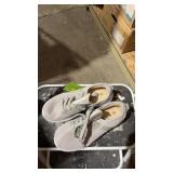 Ladies, size 6 shoes