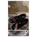 Girls size 4 slippers
