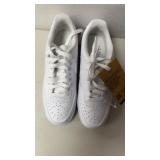$80 womanï¿½s shoes size 8
