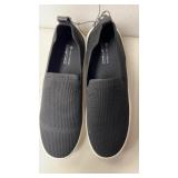 $25 womans shoes size 8