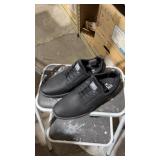 Menï¿½s size 9 Steve Madden shoes