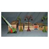 4 Boxed Lionel Accessories