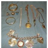 14Kt Gold Jewelry Lot. 14Kt Gold Jewelry Lot.