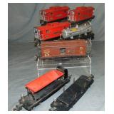 5 Lionel 2800 Style Freight Cars