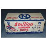 Nichols Stallion Round Caps Case.