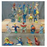 Lot of (25) Manoil Happy Farm Figures.