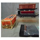 Clean Lionel 3814 & 3859 Operating Cars, 1 Box