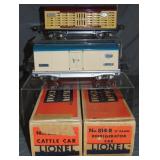 Clean Boxed Lionel 813 & 814R Freight Cars