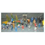 Assorted Figure and Accessory Lot