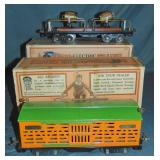 Nice Boxed Lionel 513 & 520 Freight Cars