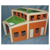 Original Lionel 444 Roundhouse Section