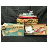 2 Boxed Boat Toys
