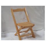 VINTAGE WOODEN FOLDING CHAIR CHILD/ DOLL CHAIR