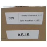 Miscellaneous Box Lot ( TRAILER HITCHES)
