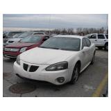2004 PONTIAC GRAND PRIX