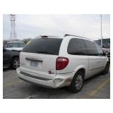 2005 CHRYSLER TOWN-COUNT