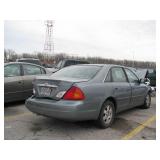 2000 TOYOTA AVALON