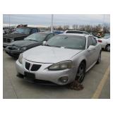 2004 PONTIAC GRAND PRIX