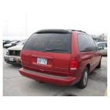2000 CHRYSLER TOWN-COUNT