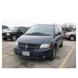 2005 DODGE GRAND CARA