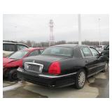 2003 LINCOLN TOWN CAR