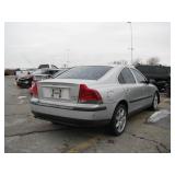 2002 VOLVO S60