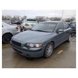 2004 VOLVO S60