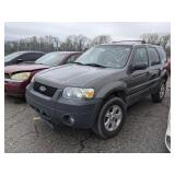 2005 FORD ESCAPE