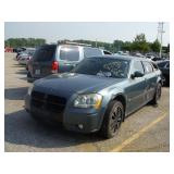 2005 DODGE MAGNUM
