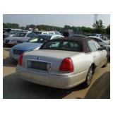 2005 LINCOLN TOWN CAR