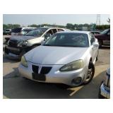 2004 PONTIAC GRAND PRIX