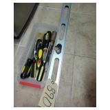 Screw driver & level