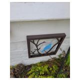 3 birds plaques, trellis