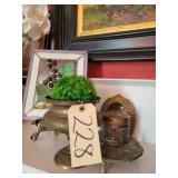 Brass easel w /stainglass & brass