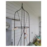 Plant trellis