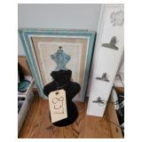 Table mannequin & 2 mannequin framed pictures,