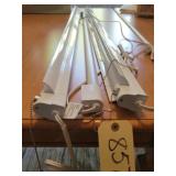 4' fluorescent lights (3)