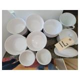 Frenchwhite sauce bowls