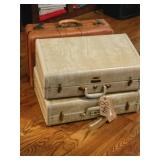 2 Samsonite luggage, antique luggage piece