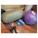 Athletic REEHUT ball, mat, 5 & 15 lb weights
