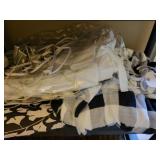Black&white spread, heated blanket, sound machine