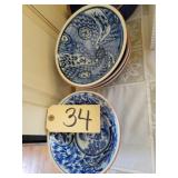 4 blue & white bowls