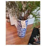 Blue & white flower stand